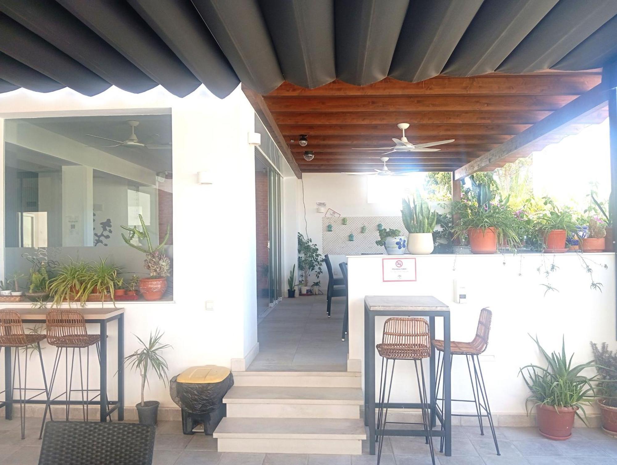 Hostal Casa Emilio Almeria Exterior photo