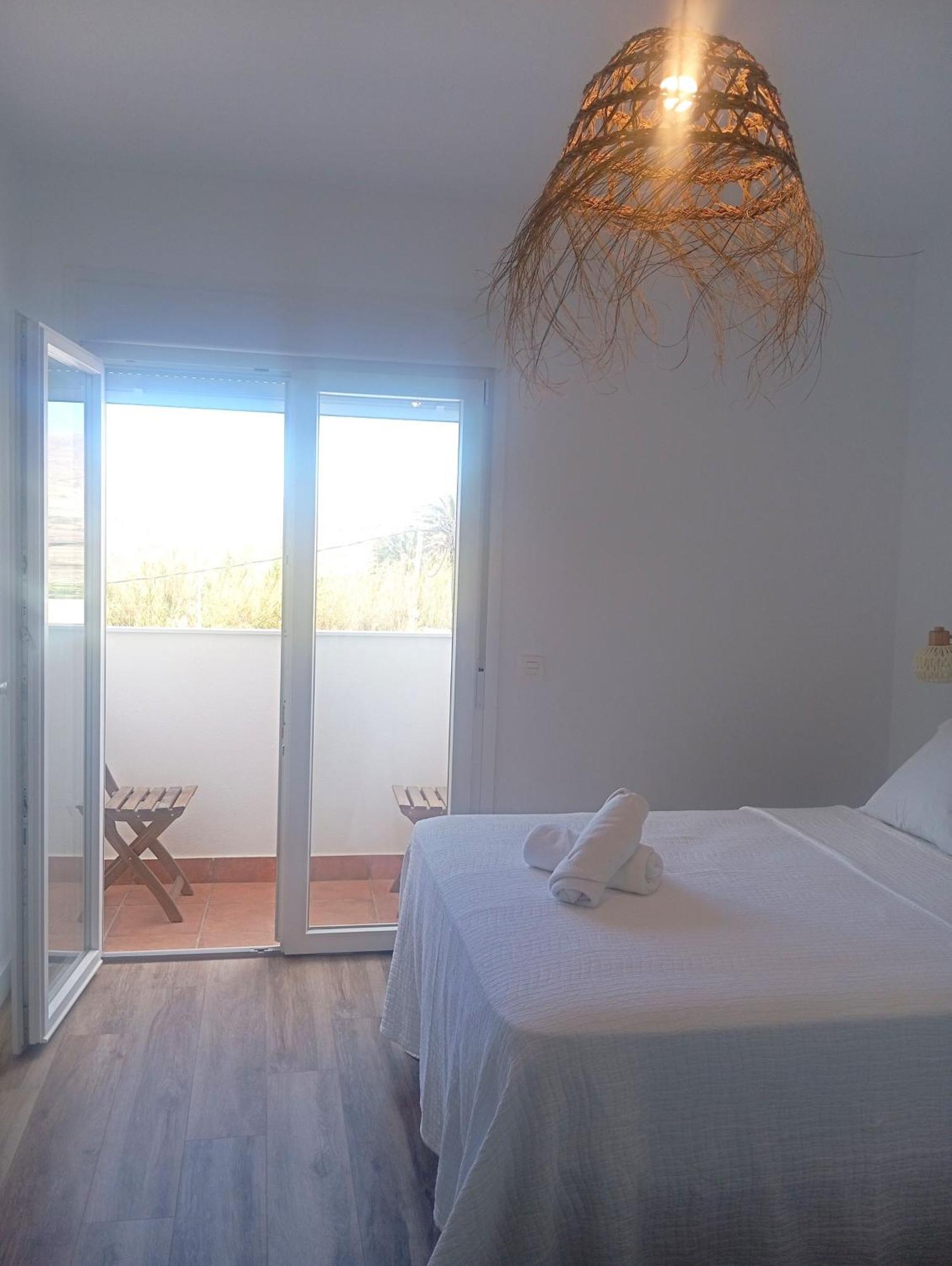 Hostal Casa Emilio Almeria Exterior photo